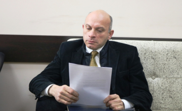 თენგიზ ჯგუშია ზუგდიდის მერის არჩევნებისთვის თბილისში უბნების გახსნას ითხოვს (ვიდეო)