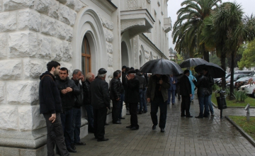 სოხუმში უძრავ ქონებაზე მორატორიუმის დაწესების საკითხს განიხილავენ