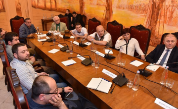 თვითმმართველობის საკითხზე არასამთავრობოებთან შეხვედრა დახურულ კარს მიღმა გაიმართა 
