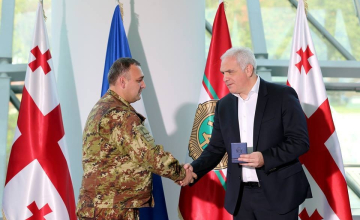შს მინისტრმა სასაზღვრო პოლიციის მფრინავები და თანამშრომლები დააჯილდოვა 