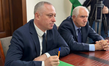სოხუმში „წინასაარჩევნო“ კამპანიის პერიოდში „პრეზიდენტის“ მოვალეობას ვალერი ბგანბა შეასრულებს  