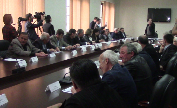 ზუგდიდის თემისა და ქალაქის გაერთიანების საკითხი წინააღმდეგობების ფონზე გადაწყდა (ვიდეო)