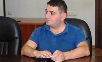 საია ზუგდიდში საჯარო მოხელის მიერ საარჩევნო კოდექსის შესაძლო დარღვევას სწავლობს