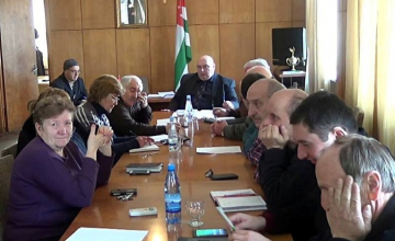 გალის რაიონში გზების გაწმენდითი სამუშაოები მიმდინარეობს