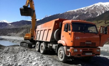 მესტია–უშგულის გზის რეაბილიტაცია მიმდინარეობს