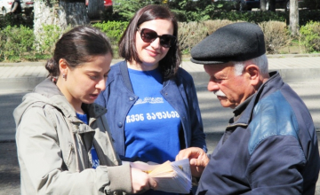 „ლაზიკა კაპიტალმა“ ტაქსის მძღოლებს პროფესიული დღესასწაული მიულოცა (R)